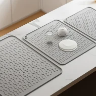 Foldable Silicone Drip Tray - Heat Resistant, Non-Slip for Kitchen Counter/Sink - Image 2
