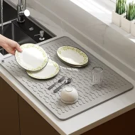 Foldable Silicone Drip Tray - Heat Resistant, Non-Slip for Kitchen Counter/Sink - Image 3